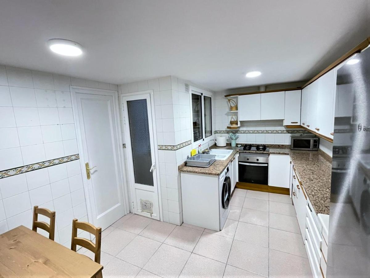 Villarroel Habitaciones Barcelona Exterior photo